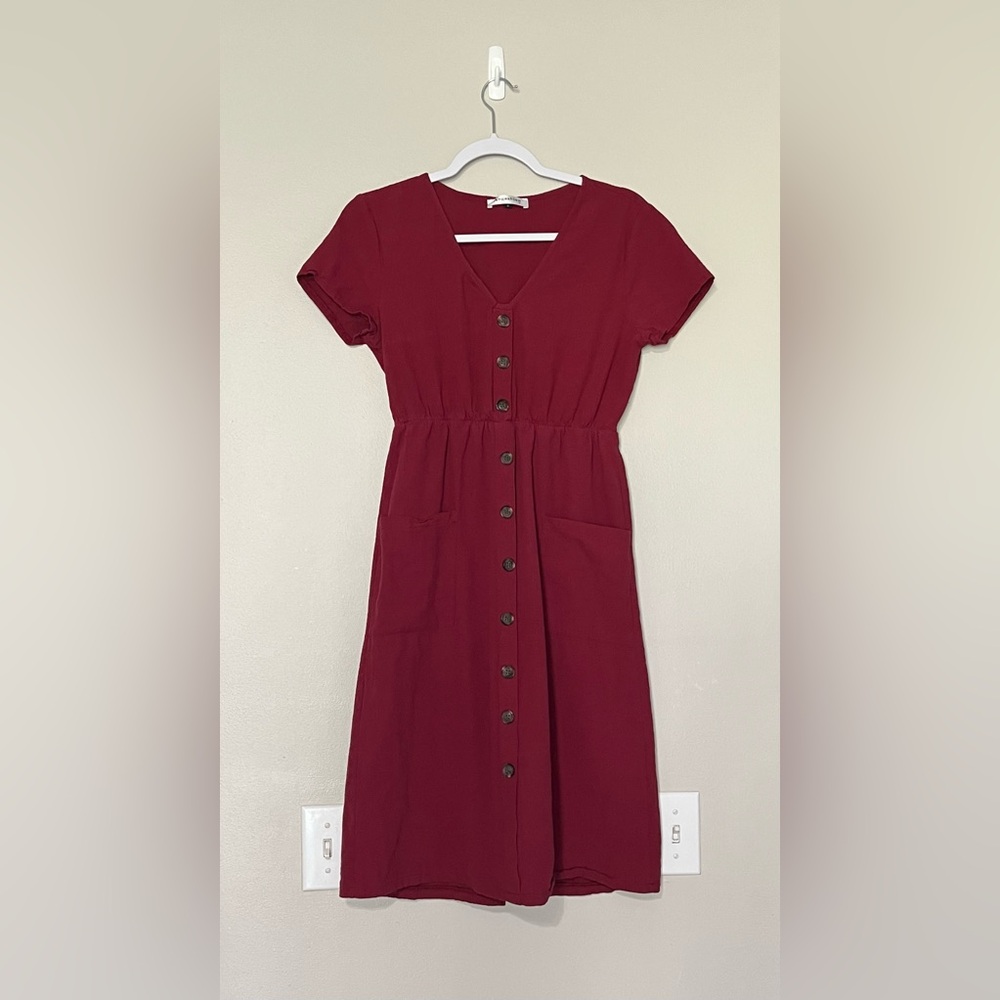 Angashion Button-Front Burgundy Midi Dress - Small
